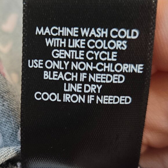 630-16 Torrid 2 Cami top & Capri pants Abstract Ditsy 2 pc SET Size 1 (16/18) - Picture 9 of 11